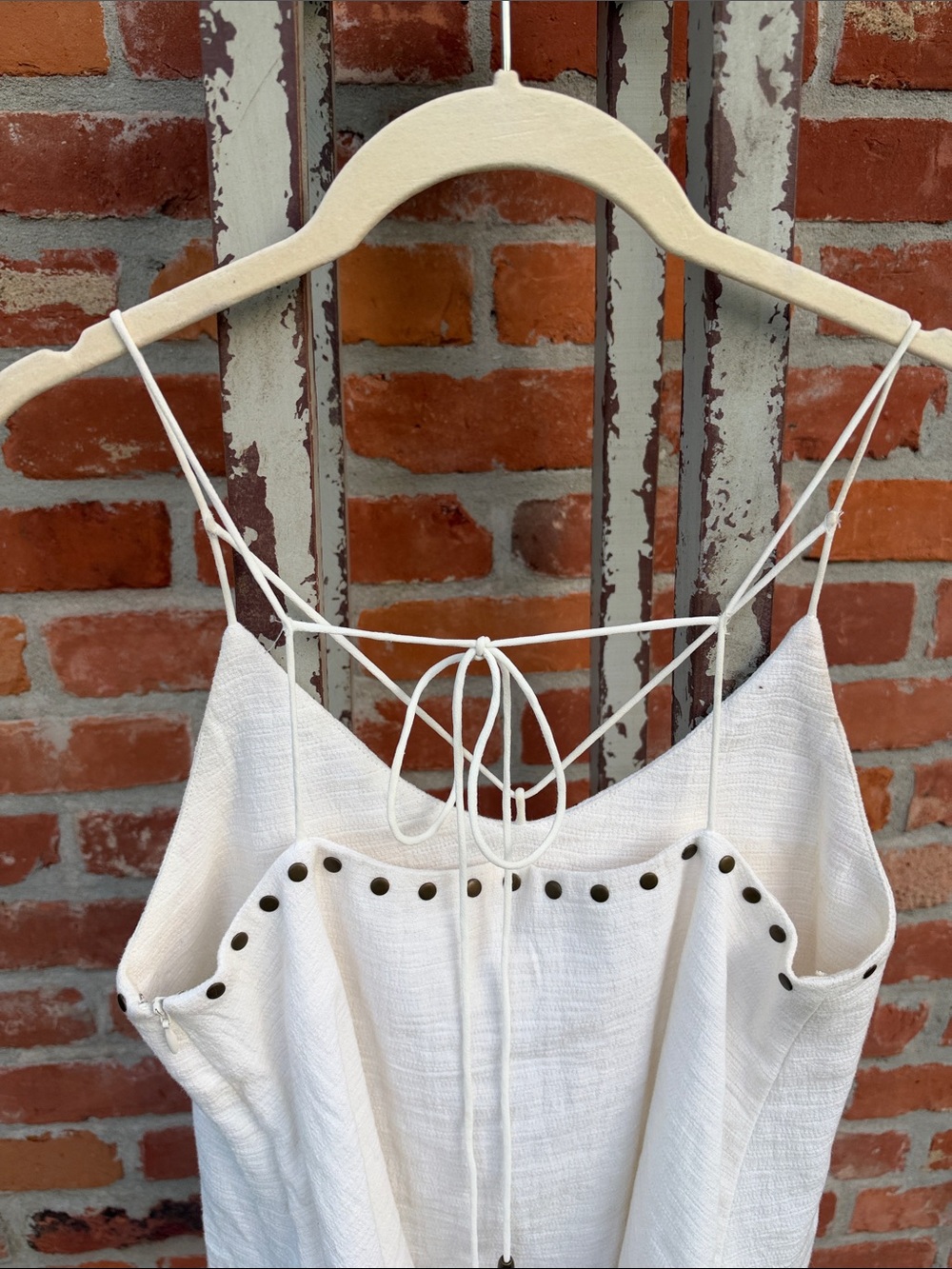 Moon River White Textured Camisole with Stud Trim - Picture 6 of 6